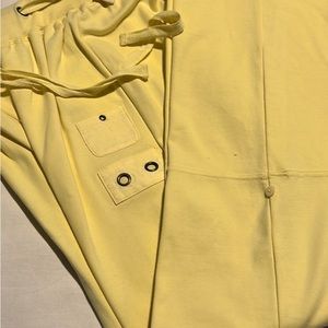 NEW - MODERN CURVES 2 Piece Active Wear Set M